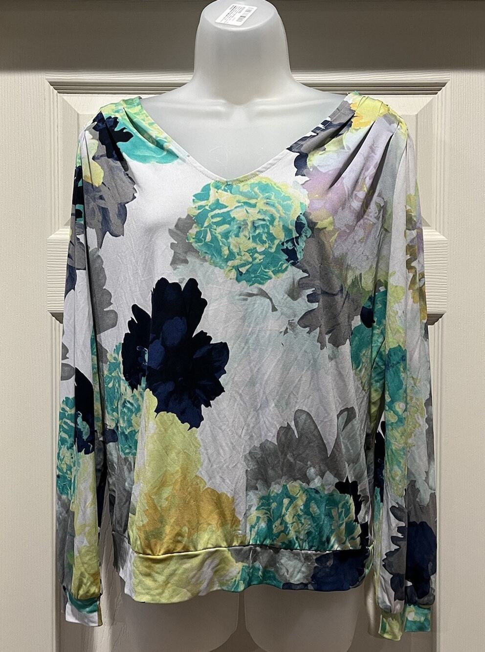 Worthington Blouse Womenโs Small Multicolor Floral V Neck Long Sleeves Stretch